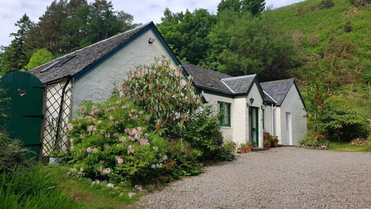 The Old Cottage Arduaine Exterior photo
